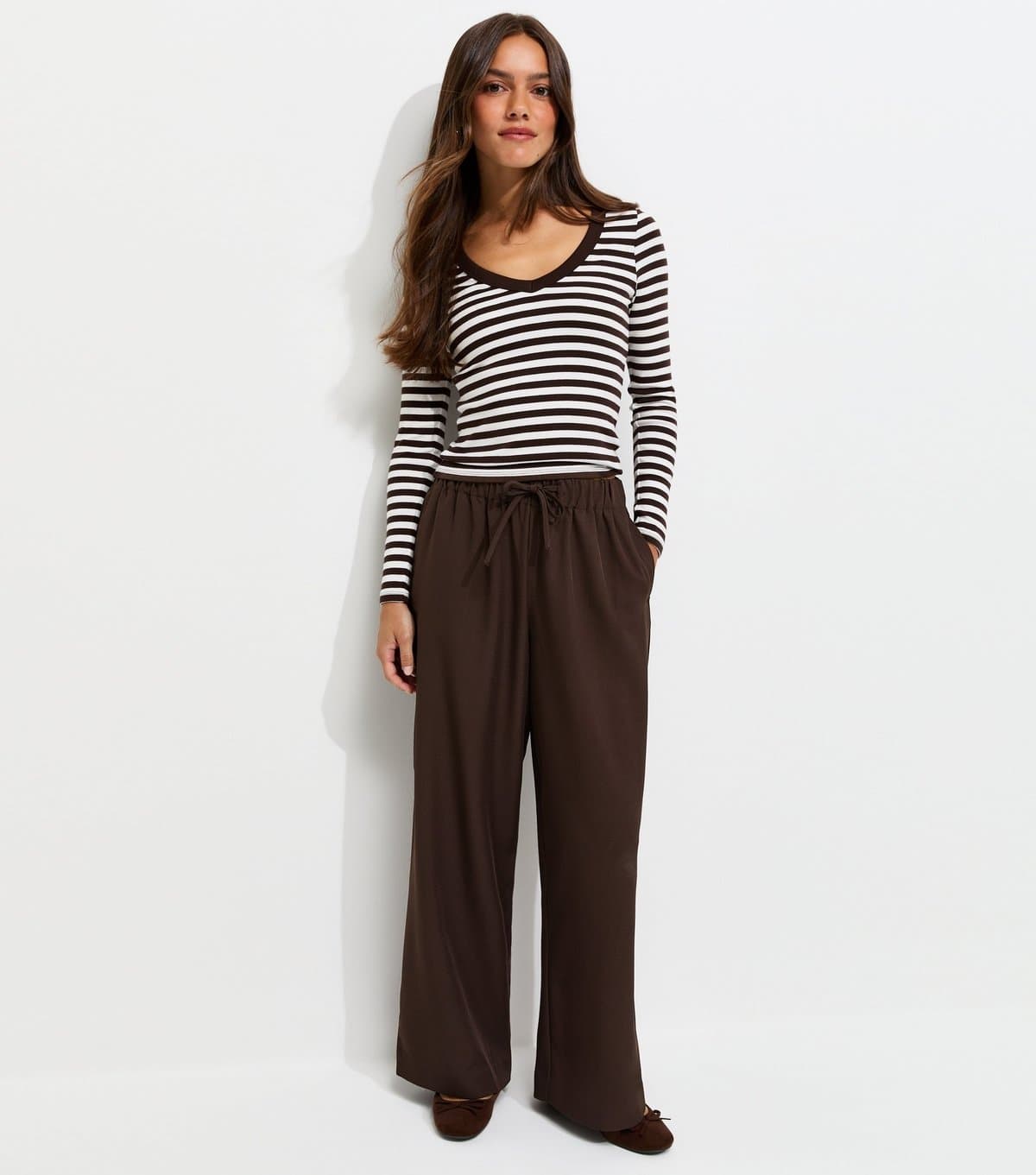 New Look Women's Petite Dark Brown Pull On Wide Leg Trousers New Look