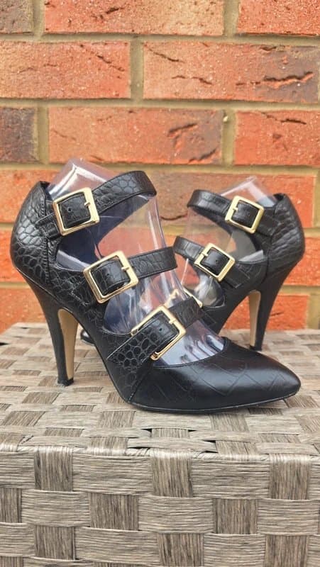 Jones Bootmaker Black Label by Jones Bootmaker Y2K Pointed Toe Triple Buckle Heels Uk 5/38