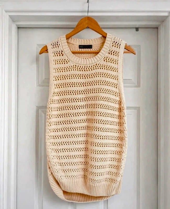 Marks & Spencer Adorable Women's M&S Boho Crochet Style Longline Knitted Sweater Vest Top Waistcoat size L 16-18