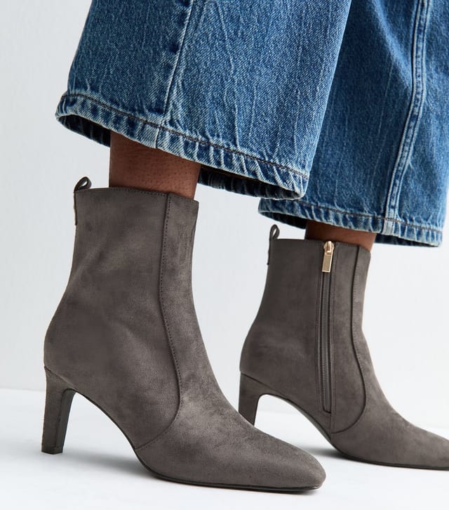 New Look Women's Grey Faux Suede Chisel Toe Ankle Boots Vegan New Look - 2