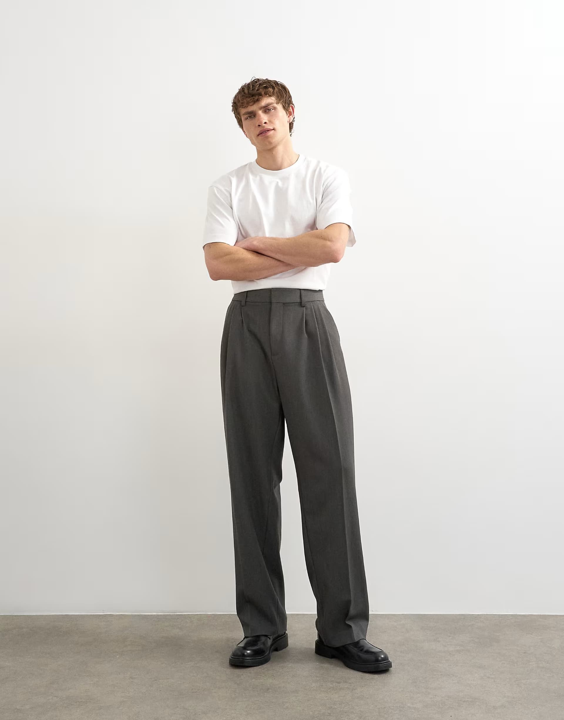 ASOS Topman wide leg triple pleated trouser in charcoal