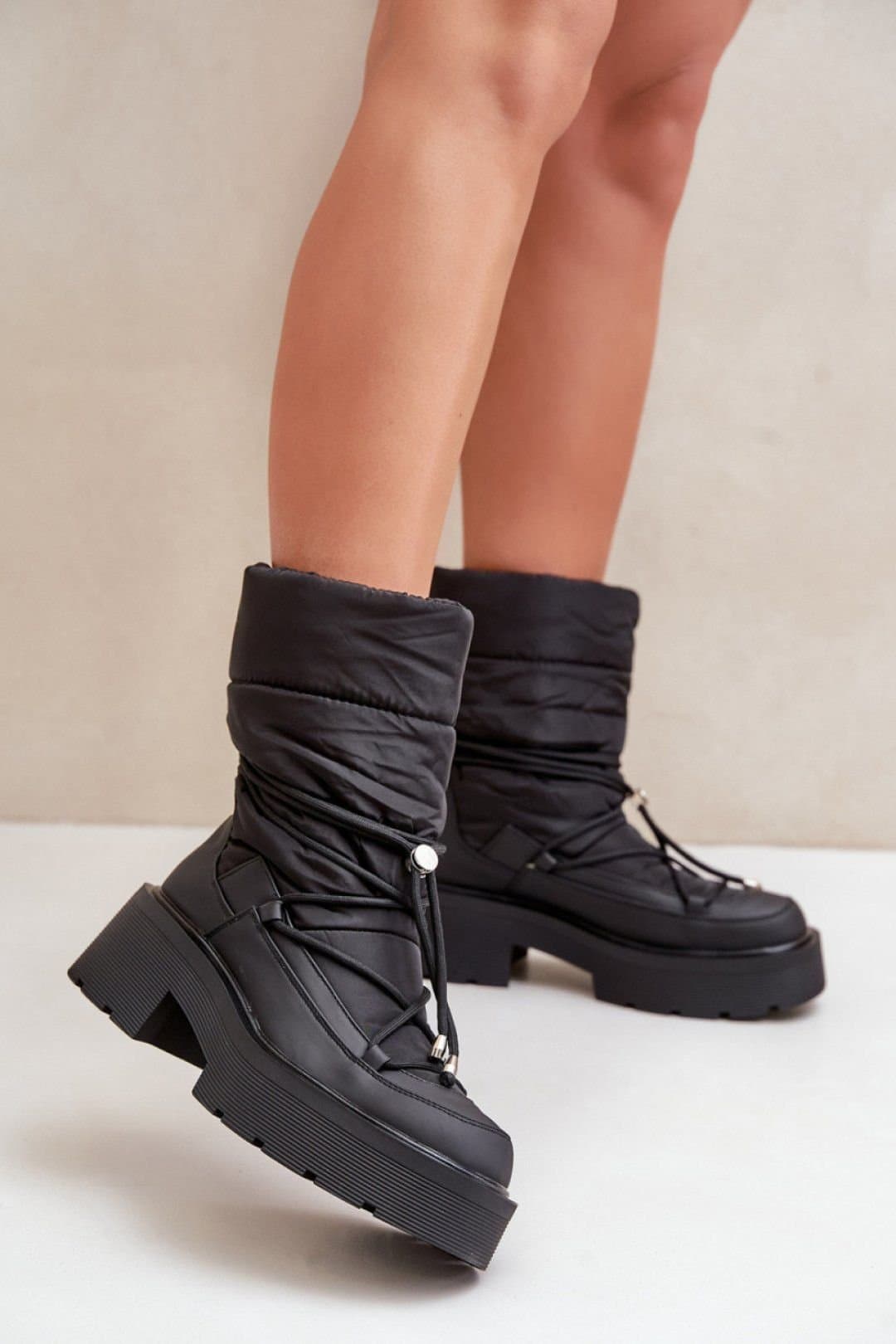 Love Lace Love Lace Women's Snow Boots with Textile & Upper & Warm Lining in Black