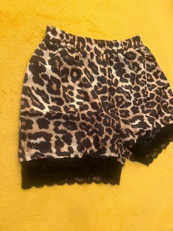 ASOS Design ASOS leopard print lace trim shorts