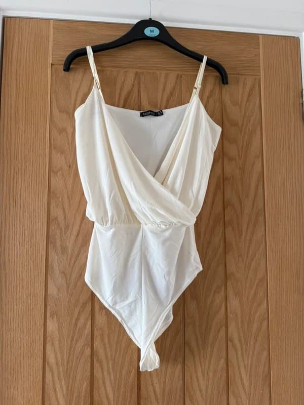 New Look white boohoo bodysuit