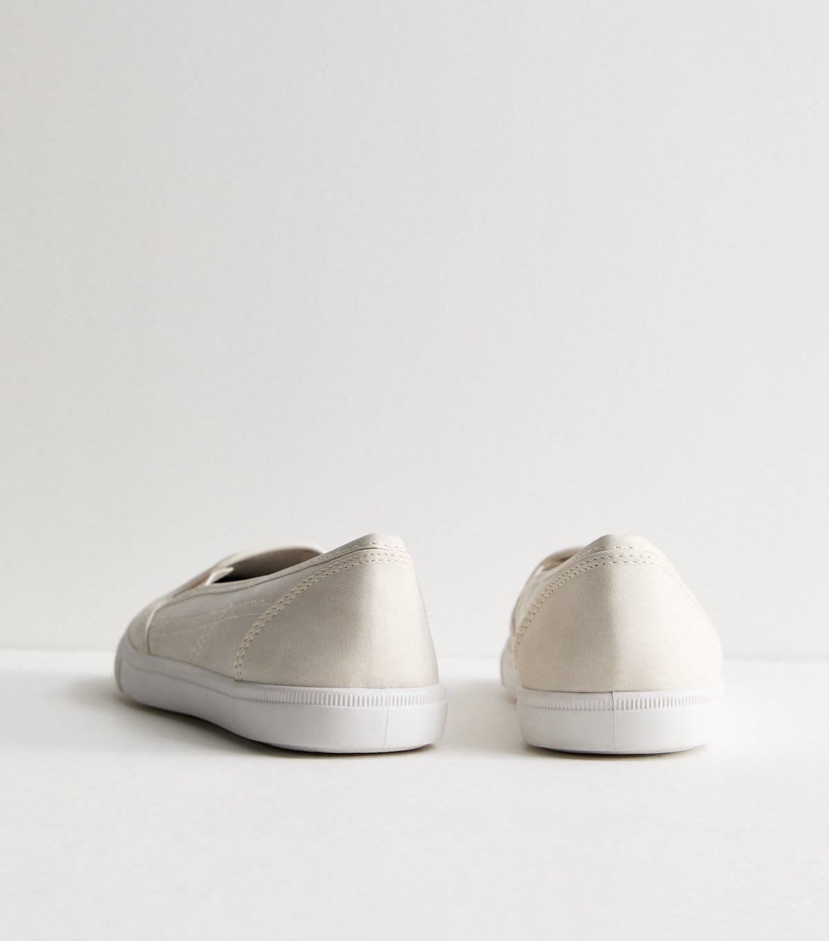 New Look Women's Off White Slip On Trainers New Look - 4
