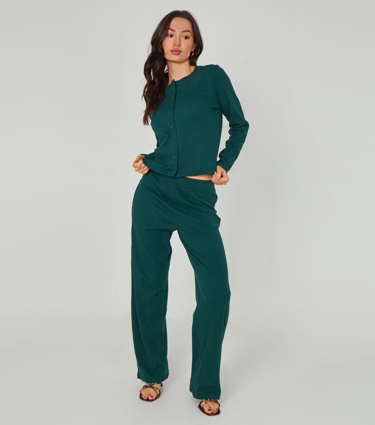 Urban Bliss Women's Khaki Long Sleeve Button Front Top Urban Bliss New Look - 2