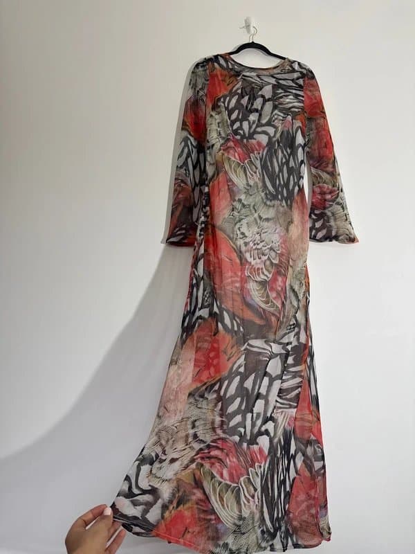 River Island NEW (no tag) River island Maxi Dress with Bold Print and Tie Up Back - size 14 - gorgeous!