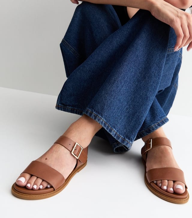 New Look Women's Tan Faux Leather Wide Strap Flat Sandals Vegan New Look - 2