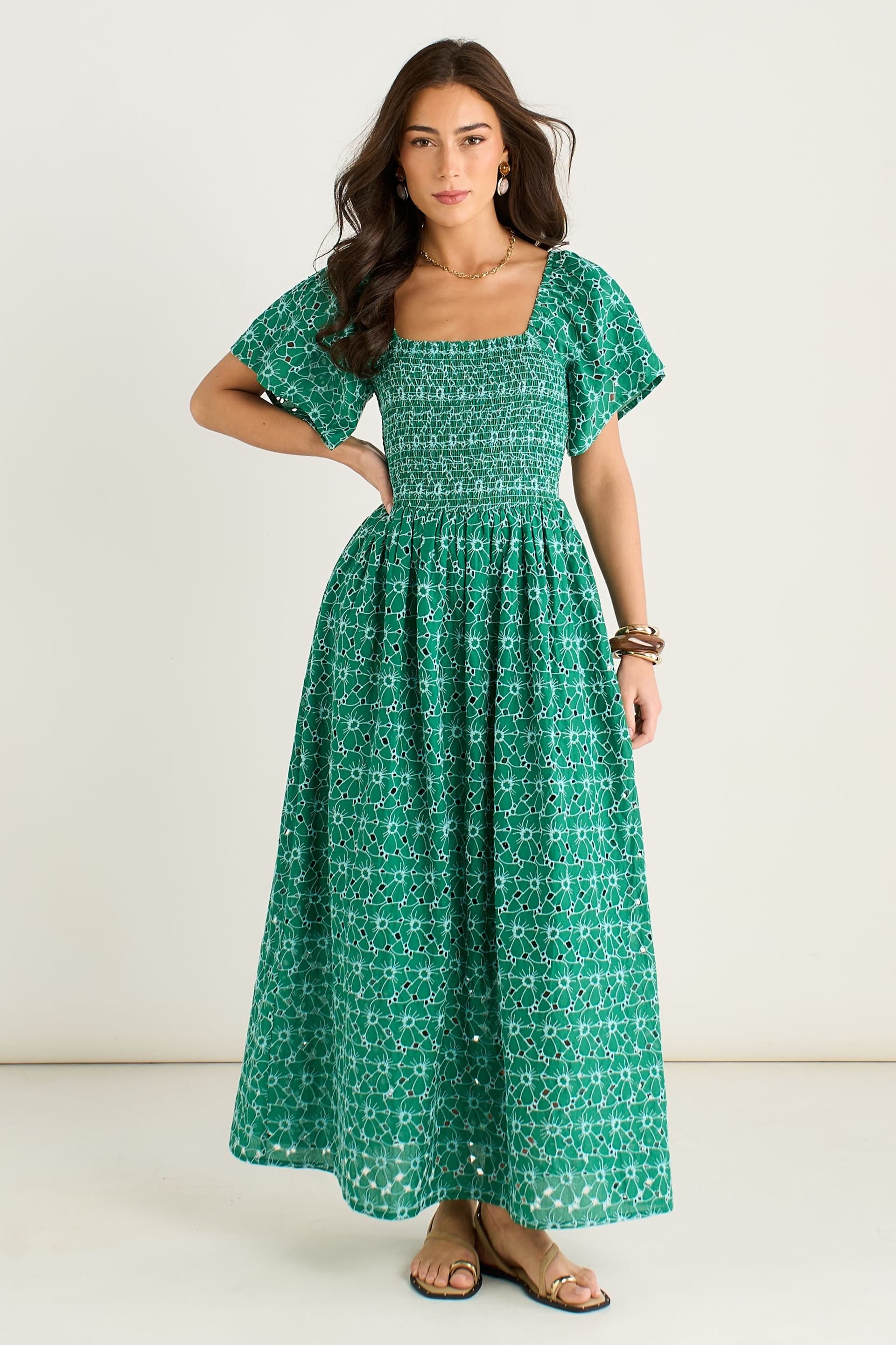 Gini London Gini London Women's Green Floral Broderie Shirred Midi Dress