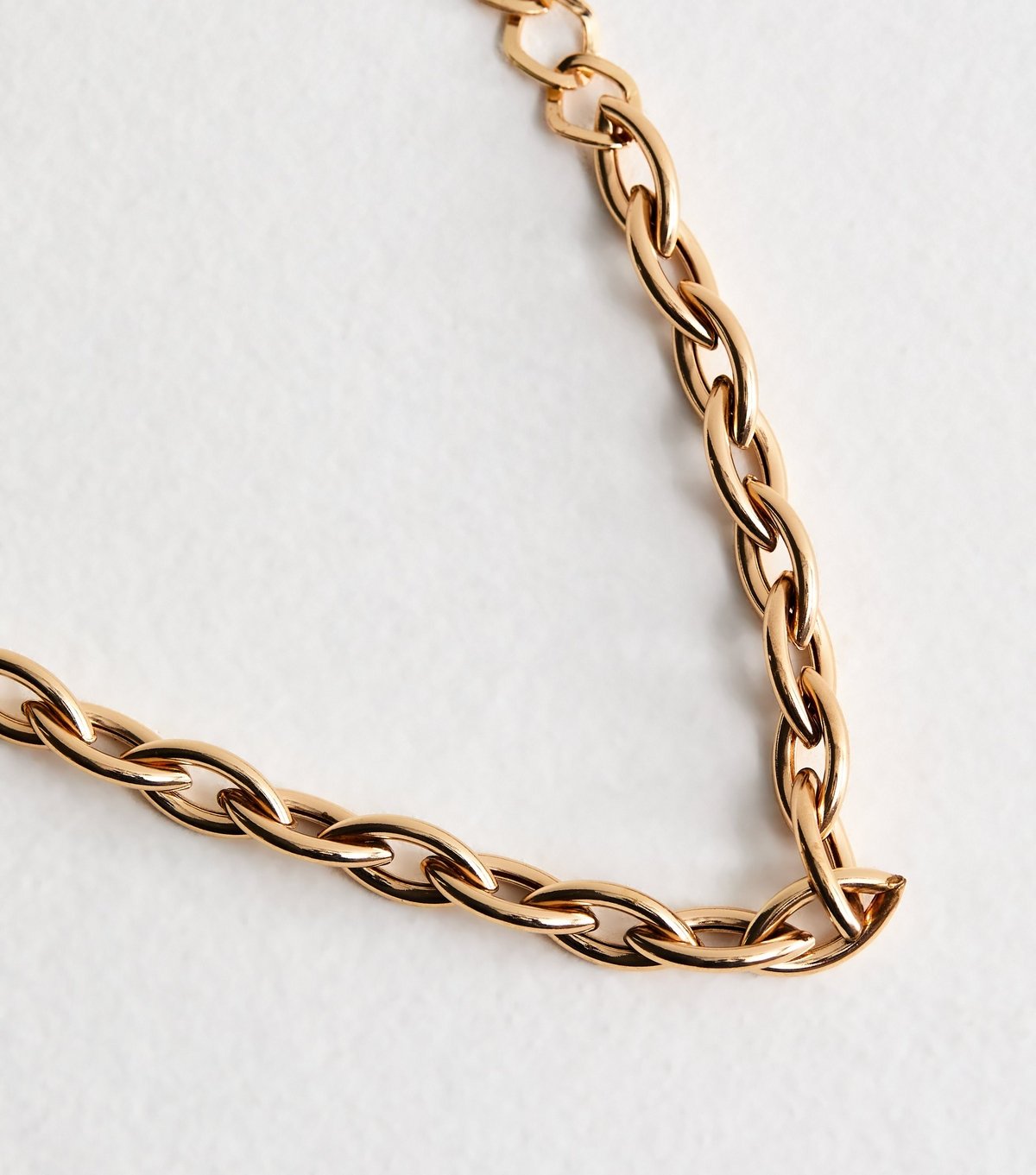 New Look Gold Tone Chunky Oval Link Chain Necklace New Look - 3