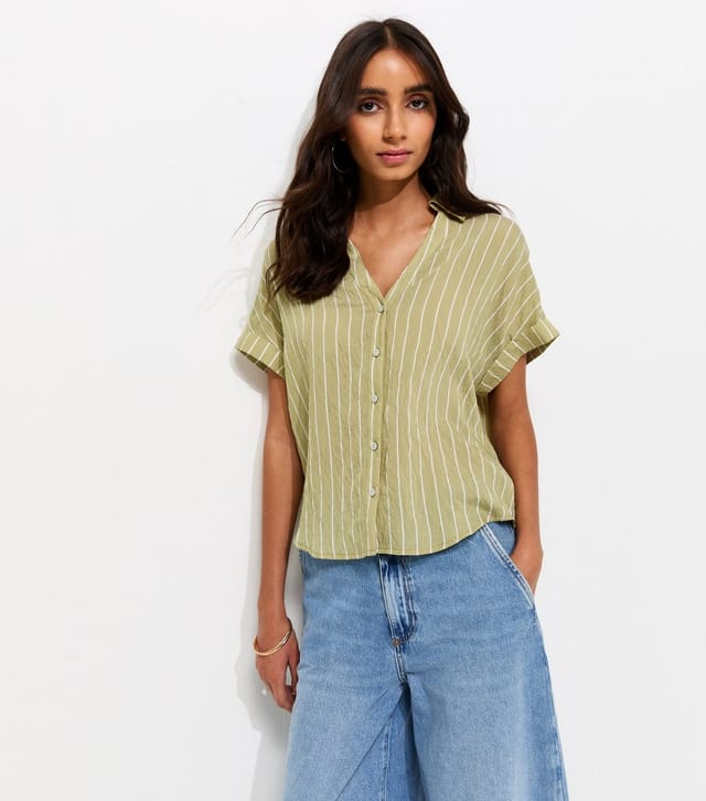New Look Women's Green Striped Short Sleeve Shirt New Look - 2