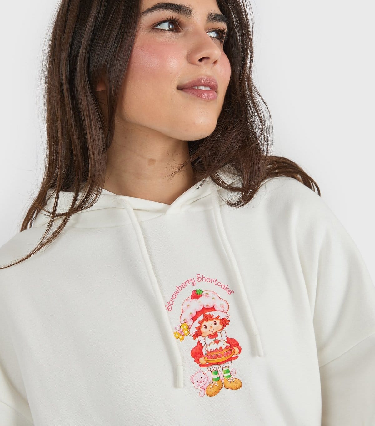 Skinnydip Women's White Strawberry Shortcake Embroidered Hoodie Skinnydip New Look - 4