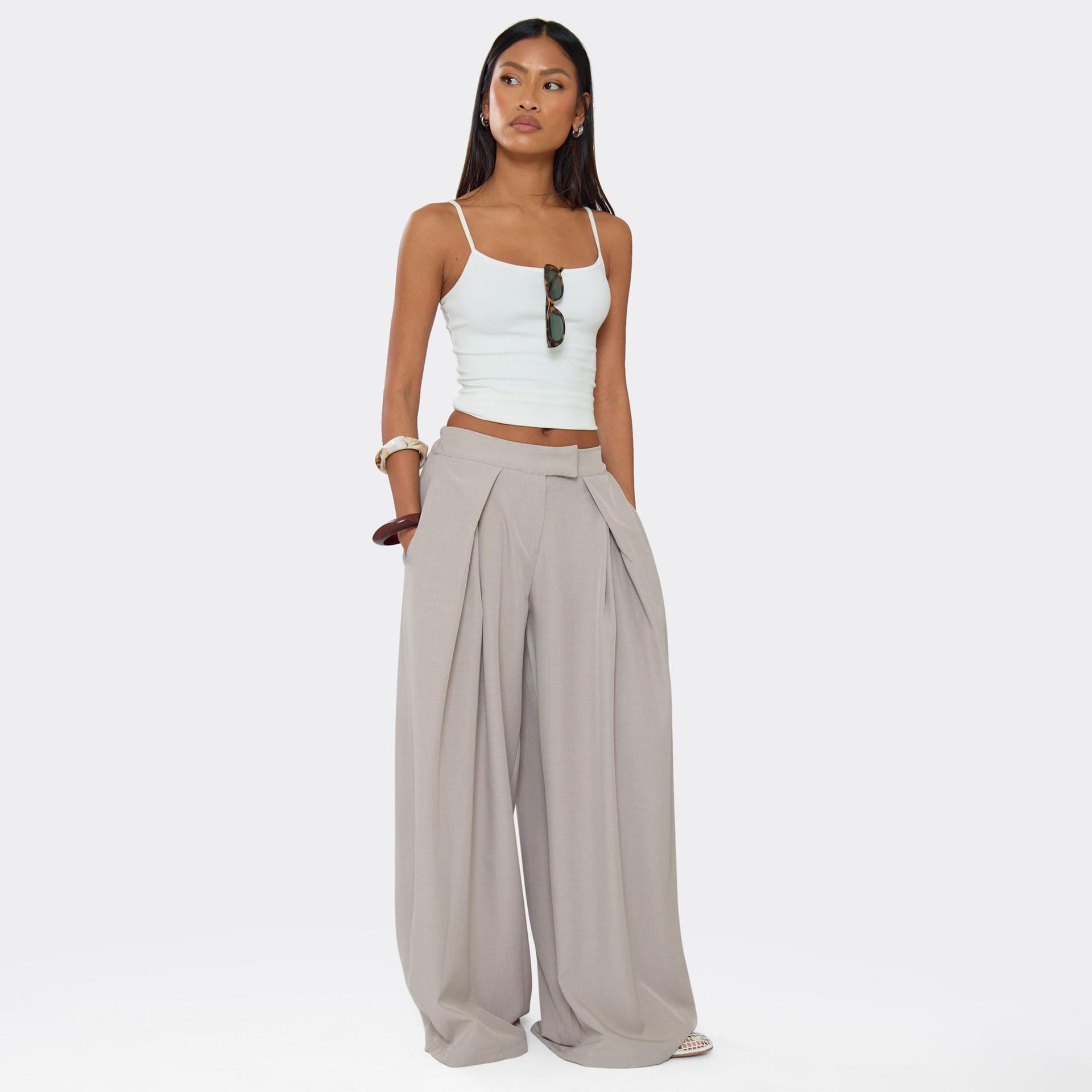 EGO Hook And Eye Mid Rise Pleated Front Tailored Wide Leg Trousers In Mushroom, Women's Size UK 6