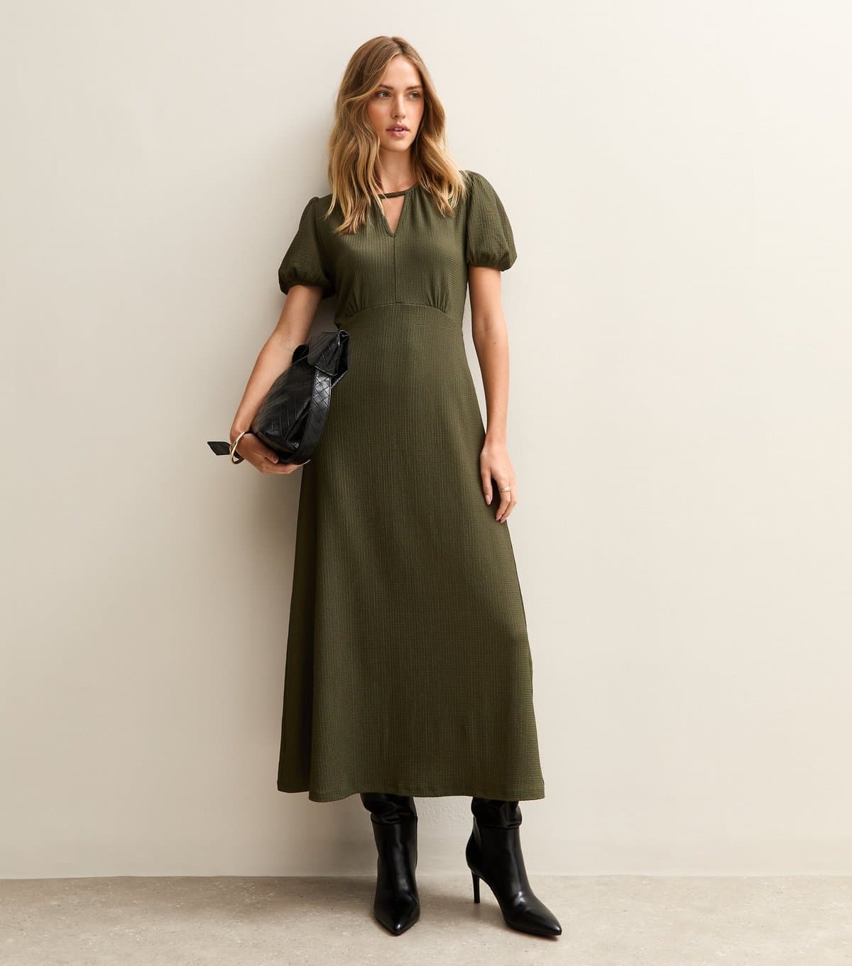 New Look Women's Khaki Keyhole Short Sleeve Midi Dress New Look