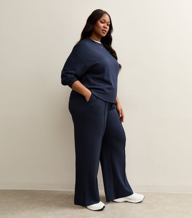 New Look Women's Plus Size Premium Navy Jersey Crew Neck Sweatshirt Curves New Look - 2