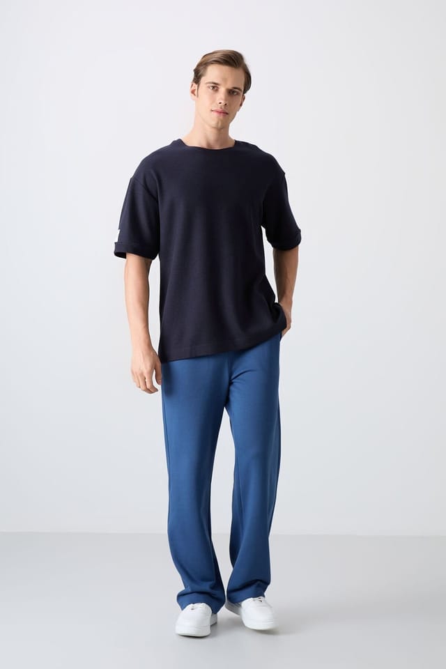 Tommy Life Tommy Life Men's Oversized Crew Neck T-Shirt With Patch in Navy - 2