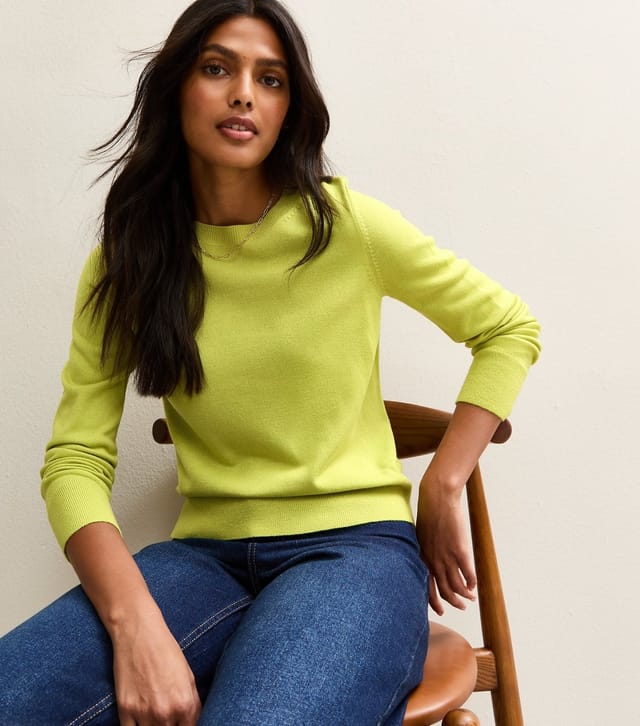New Look Women's Bright Green Crew Neck Jumper New Look - 2