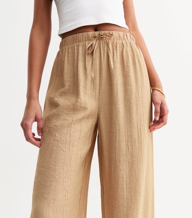 New Look Women's Camel Crinkled Wide Leg Trousers New Look - 2