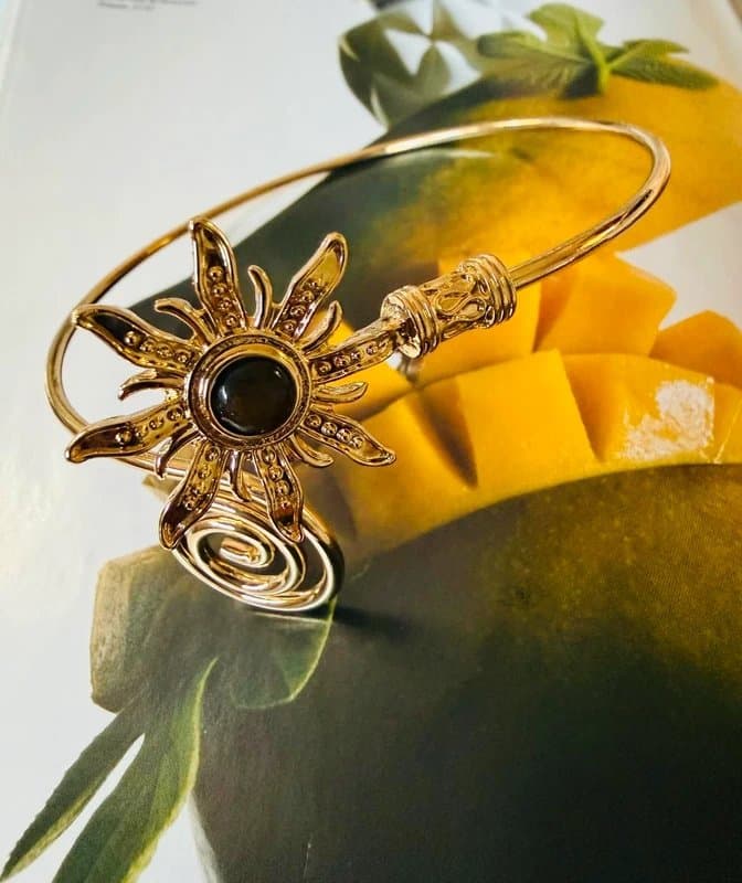 Hippie Beautiful boho gothic sun festival arm cuff