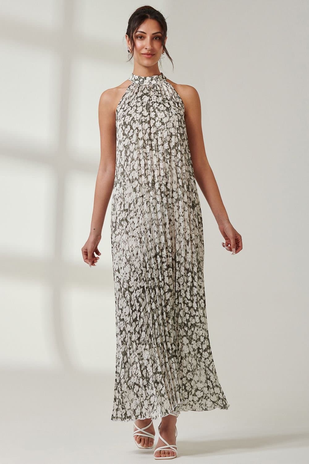 Jolie Moi Jolie Moi Women's Abstract Halter Neck Pleated Maxi Dress