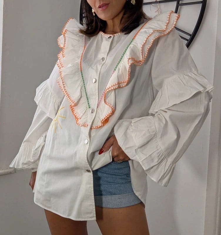 Never Fully Dressed Embroidered Shirt Size Medium SKU 646