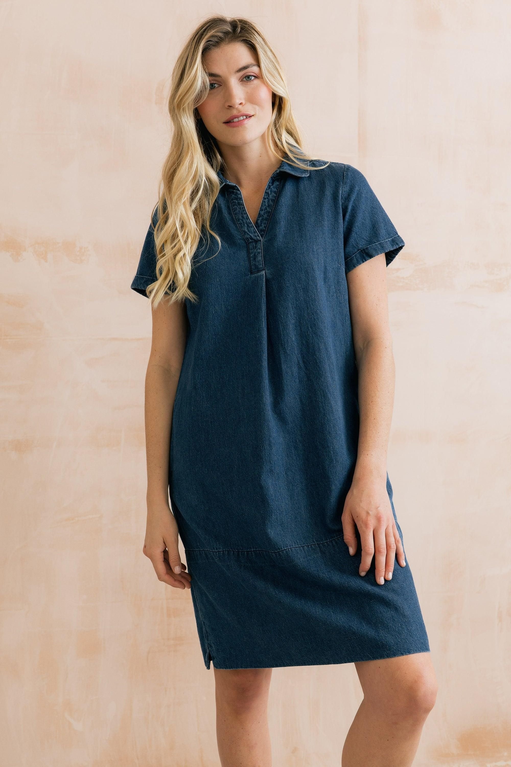 Lily & Me Lily & Me Women's Lavender Short Sleeve Collared V-Neck Denim Dress in Blue - 3