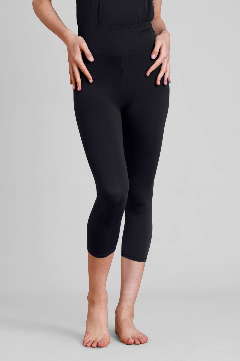 Enorsia Enorsia Women's High Waisted Cropped Active Leggings in Black - 2