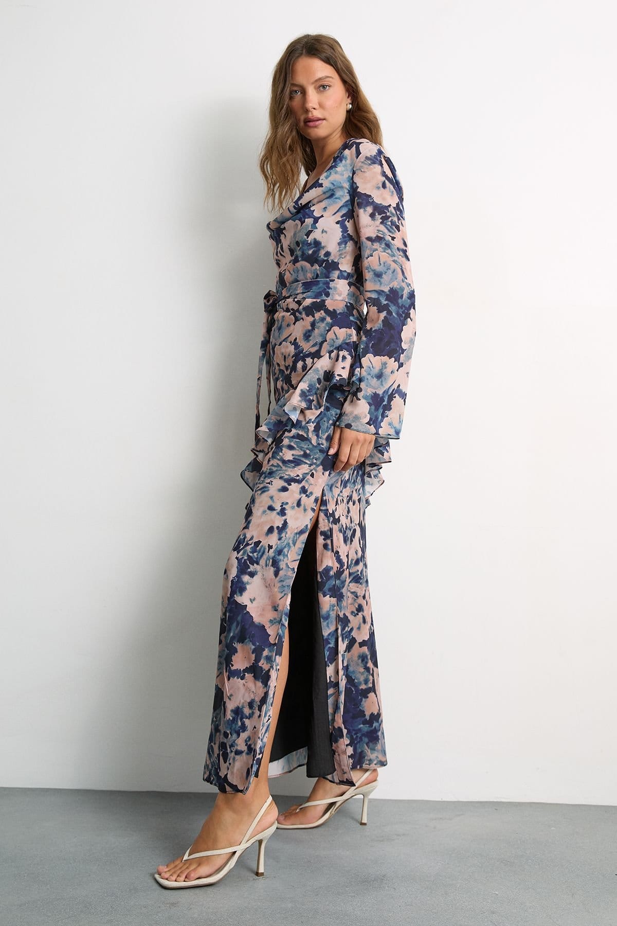 Warehouse Warehouse Women's Long Sleeve Cowl Neck Floral Print Ruffle Detail Maxi Dress - 4