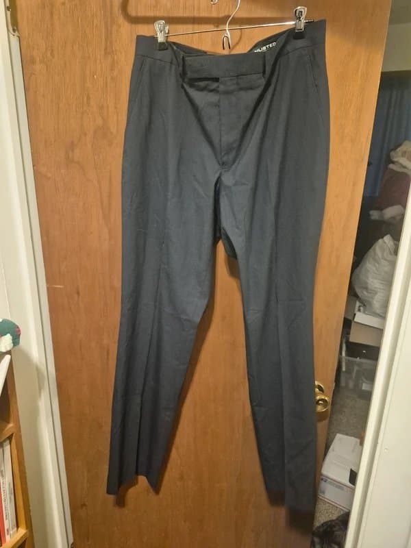 Kenneth Cole Navy blue Kenneth cole unlisted dress pants waist size 35