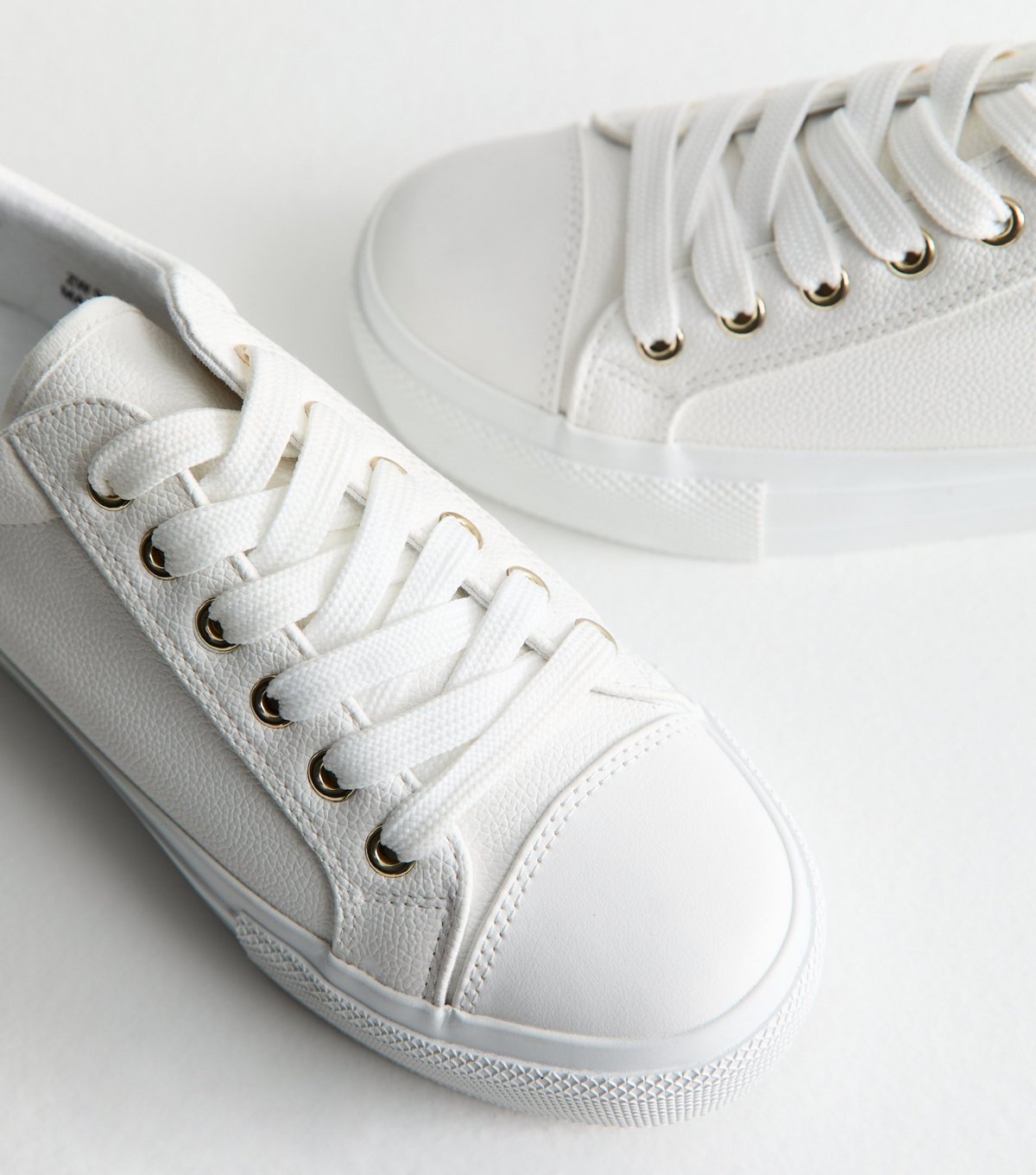 New Look Women's White Platform Sole Pebbled Faux Leather Trainers Vegan New Look - 3