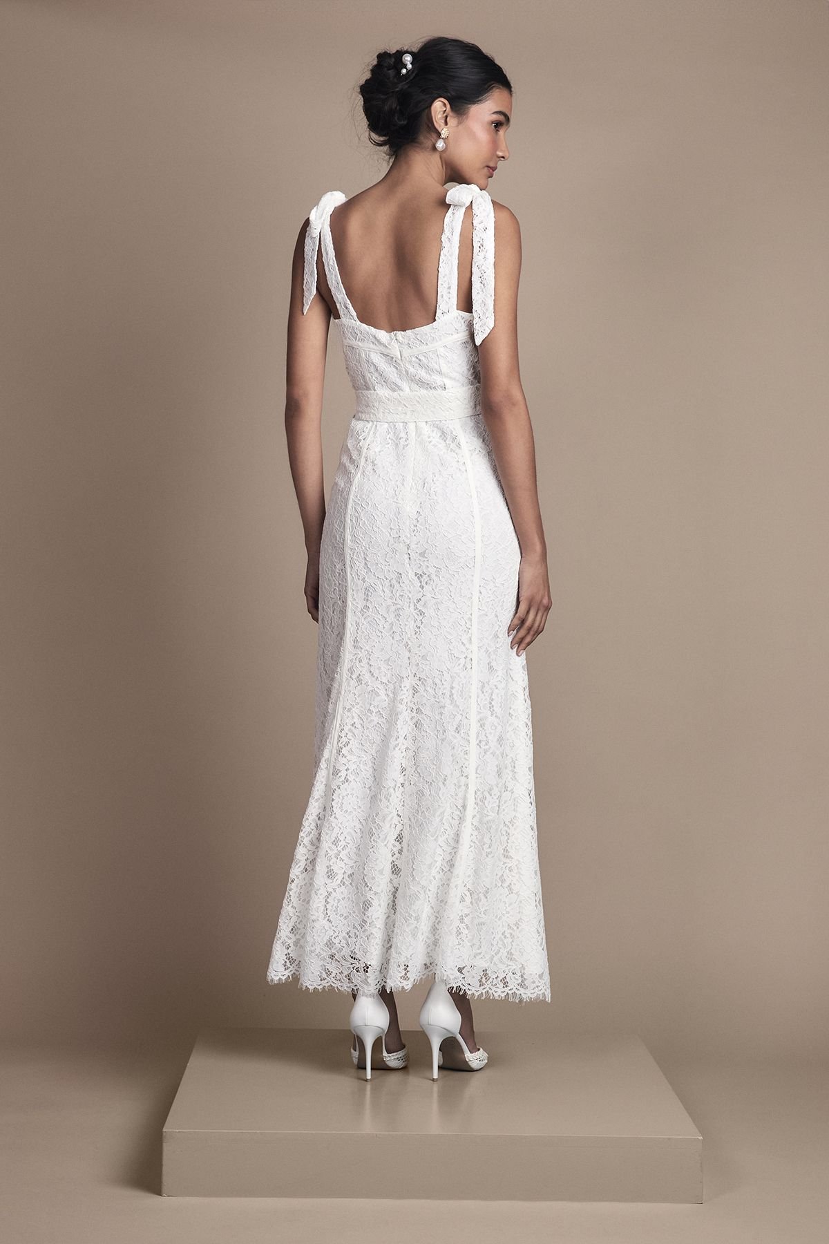 Coast Coast Women's Lace Bow Shoulder Maxi Wedding Dress in Ivory - 3