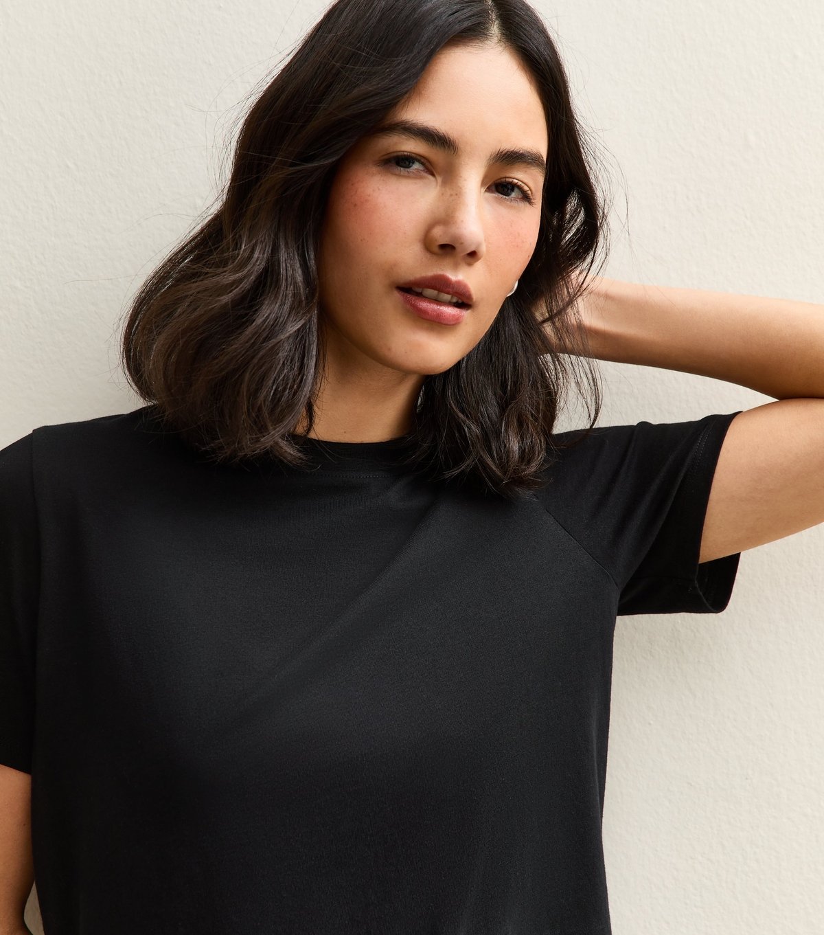 New Look Women's Black Cotton Crew Neck T-Shirt New Look - 2