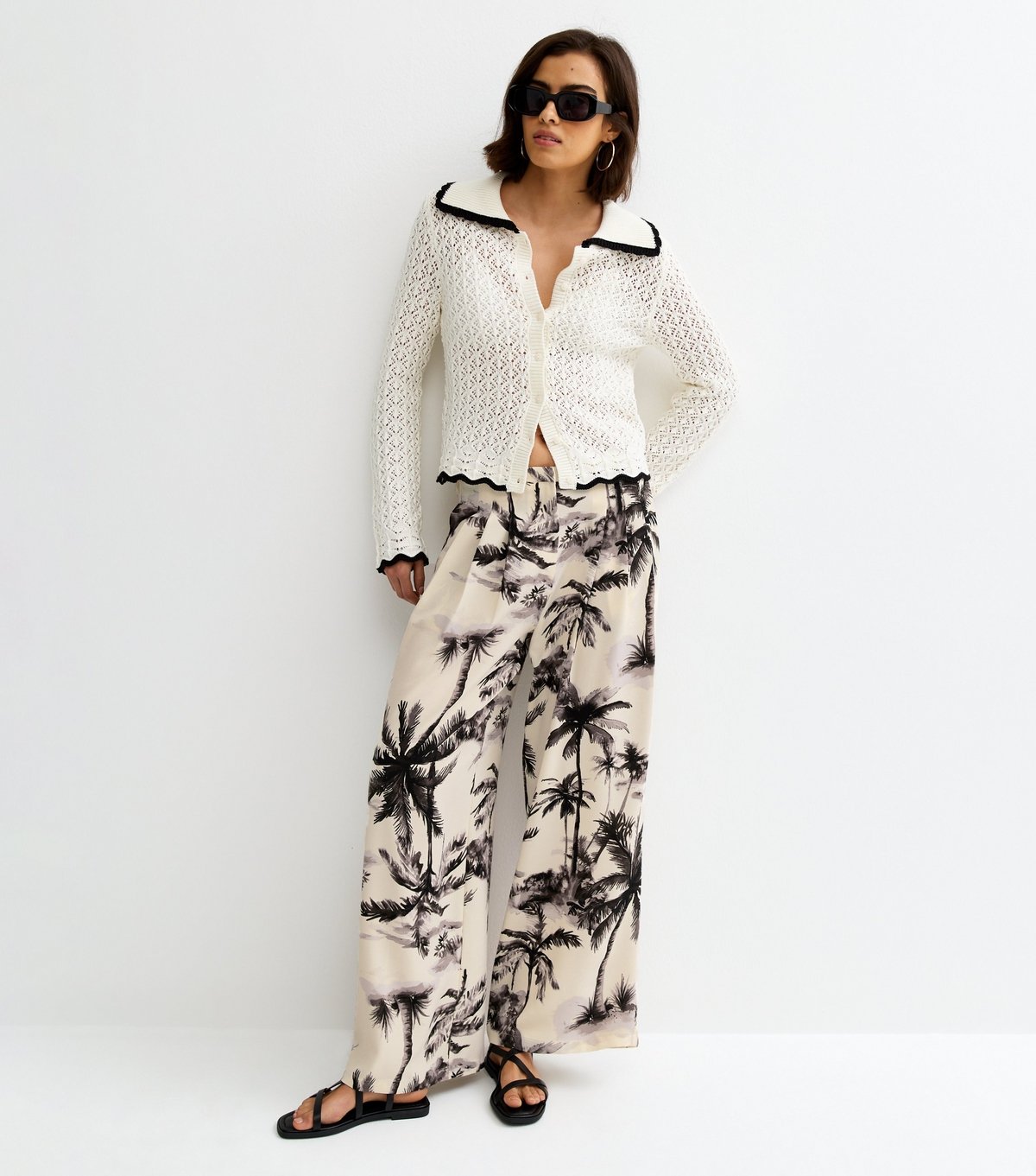 New Look Women's White Wide Leg Printed Pleat Trousers New Look - 2