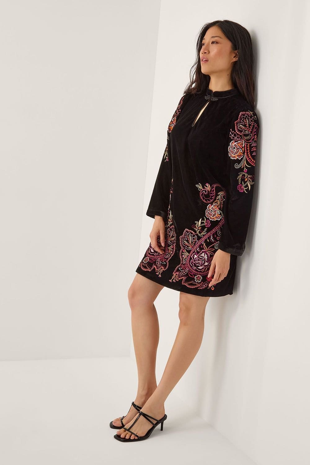Monsoon Monsoon Women's Faye Floral Velvet Mini Tunic Dress Black - 4