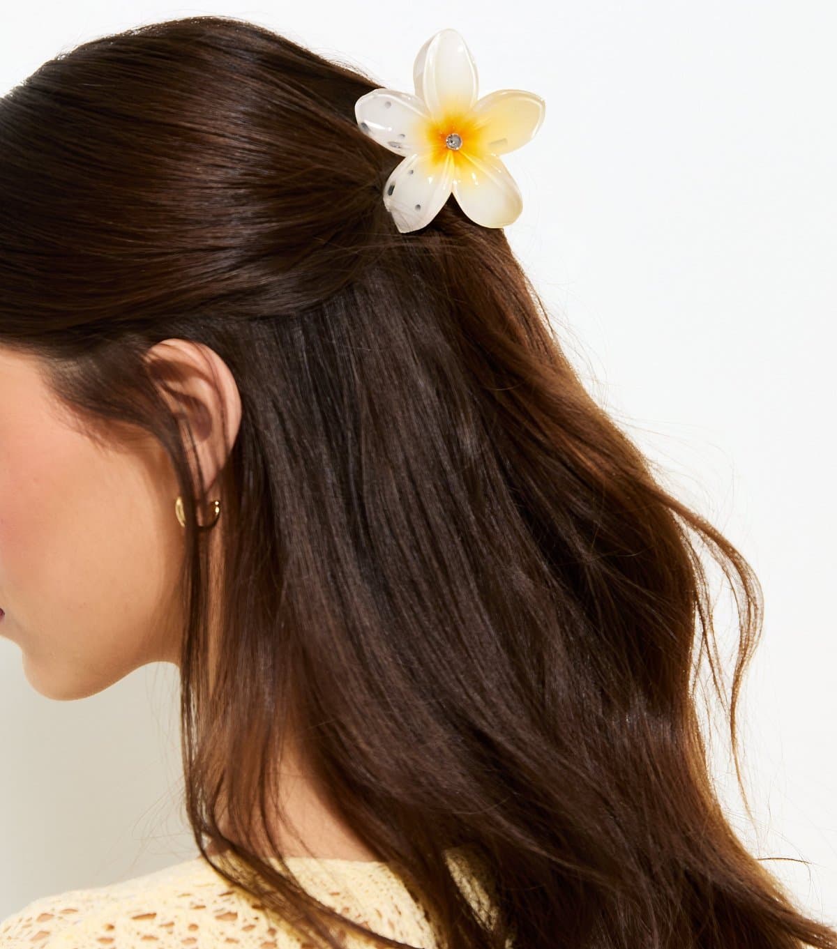 New Look White and Yellow Tropical Flower Hair Claw Clip New Look