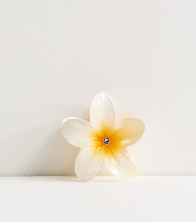 New Look White and Yellow Tropical Flower Hair Claw Clip New Look - 2