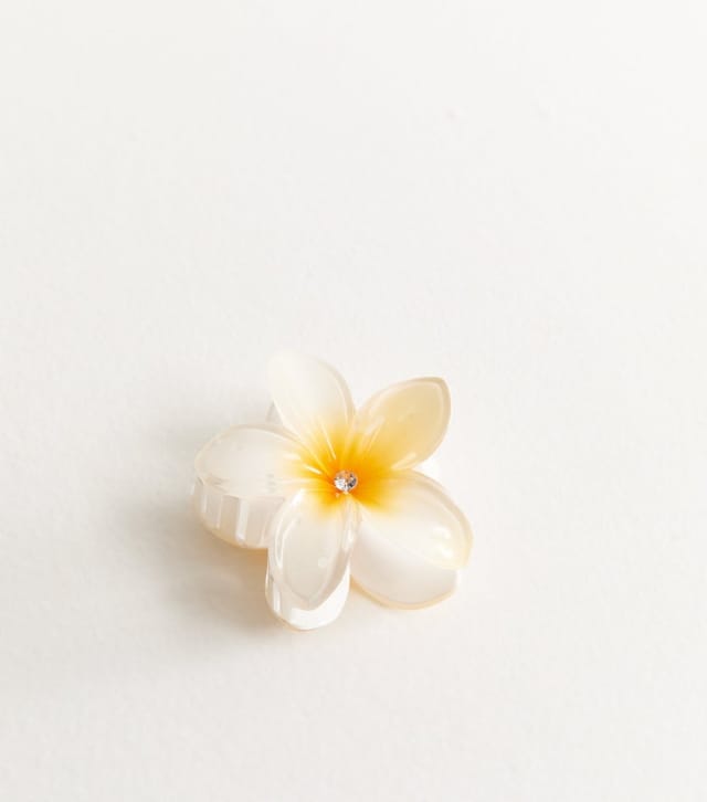 New Look White and Yellow Tropical Flower Hair Claw Clip New Look - 3
