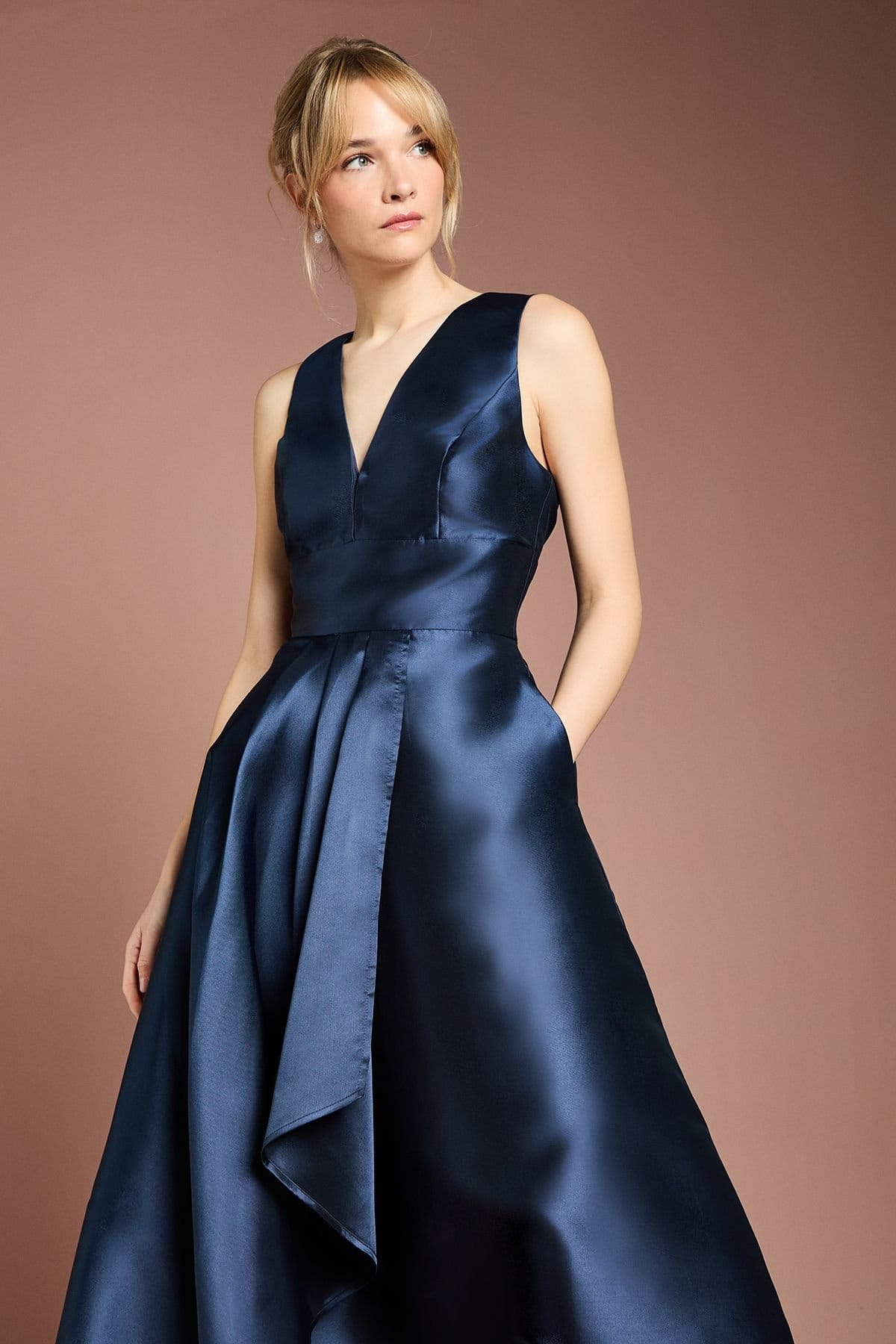 Coast Coast Women's Honoured Sleeveless Plunge Waterfall Twill Maxi Bridesmaid Dress in Navy - 2