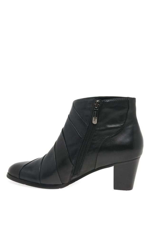 Regarde le Ciel Regarde Le Ciel Women's 'Sonia 38' Ankle Boots in Black - 2