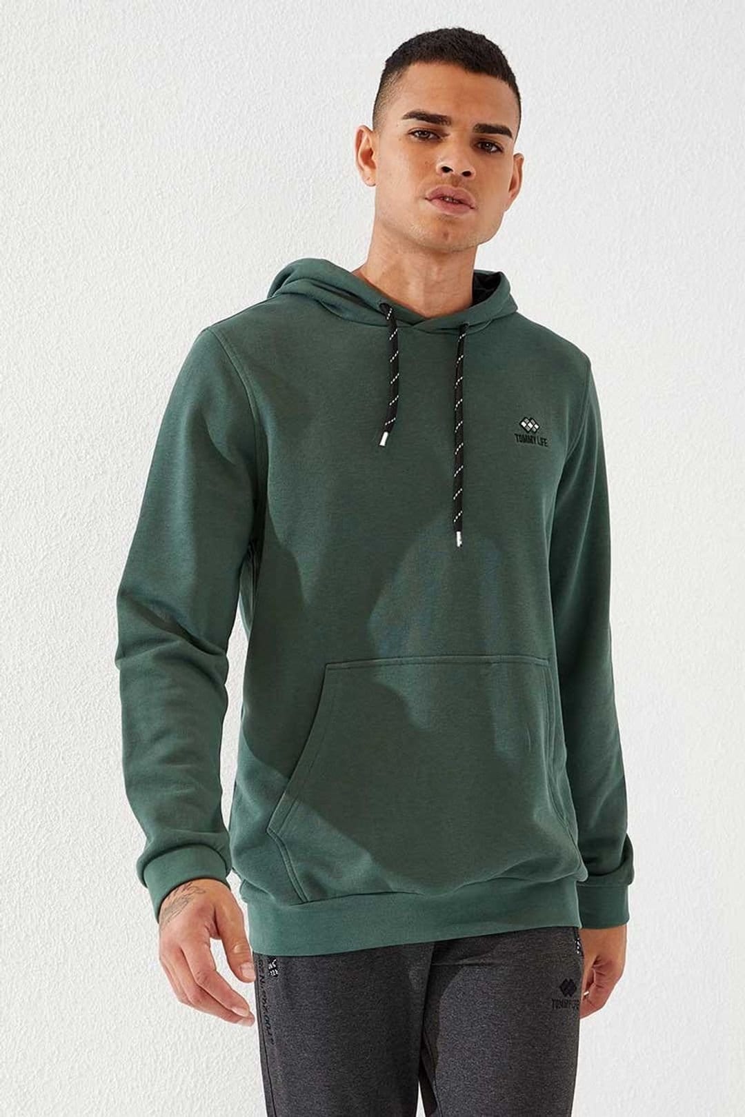 dark green