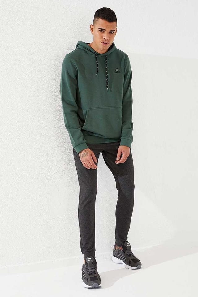 Tommy Life Tommy Life Men's Solid Hooded Sweatshirt With Pocket in Dark Green - 2