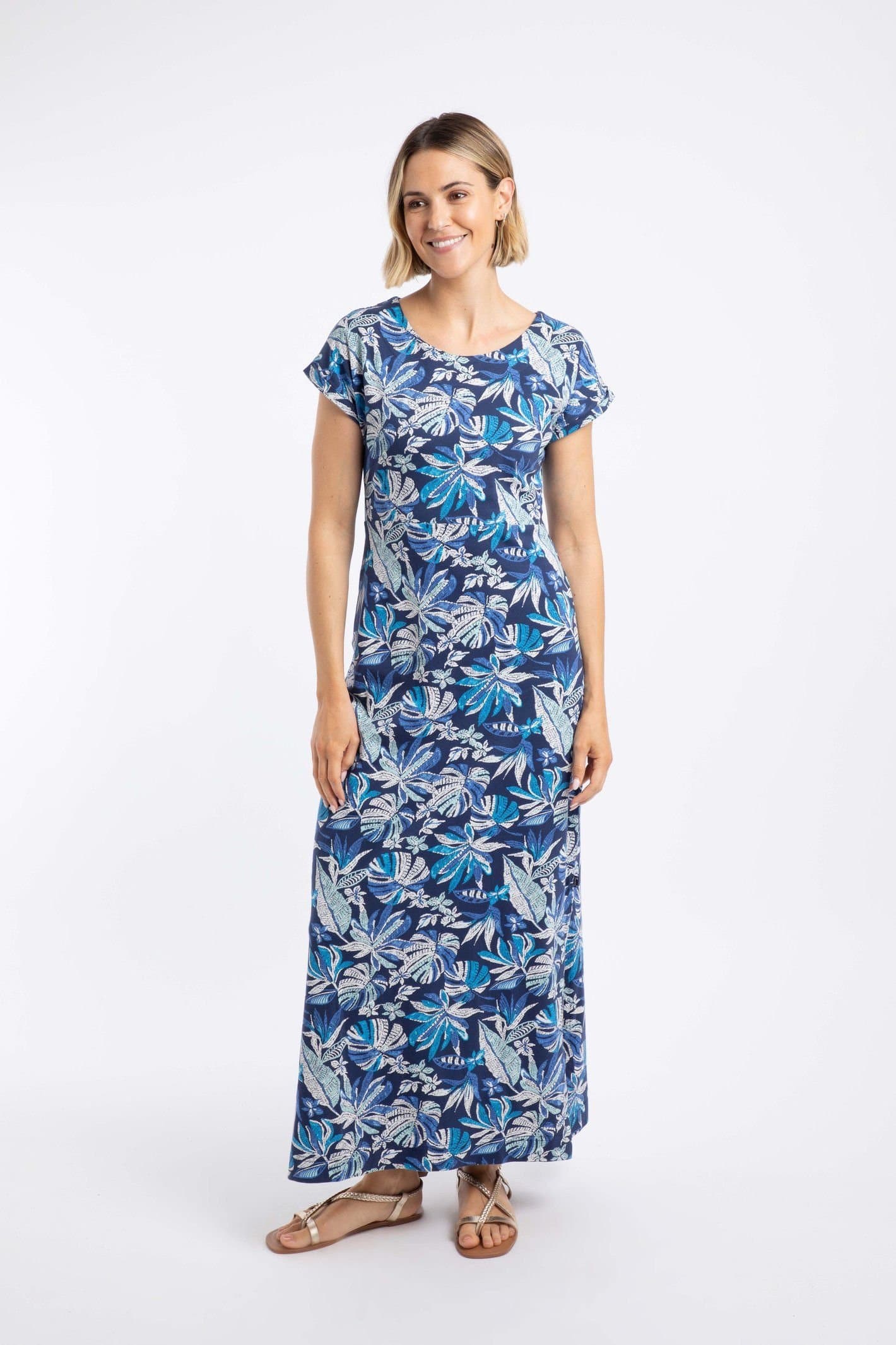 Weird Fish Weird Fish Women's Mirren Printed Maxi Dress in Dark Indigo