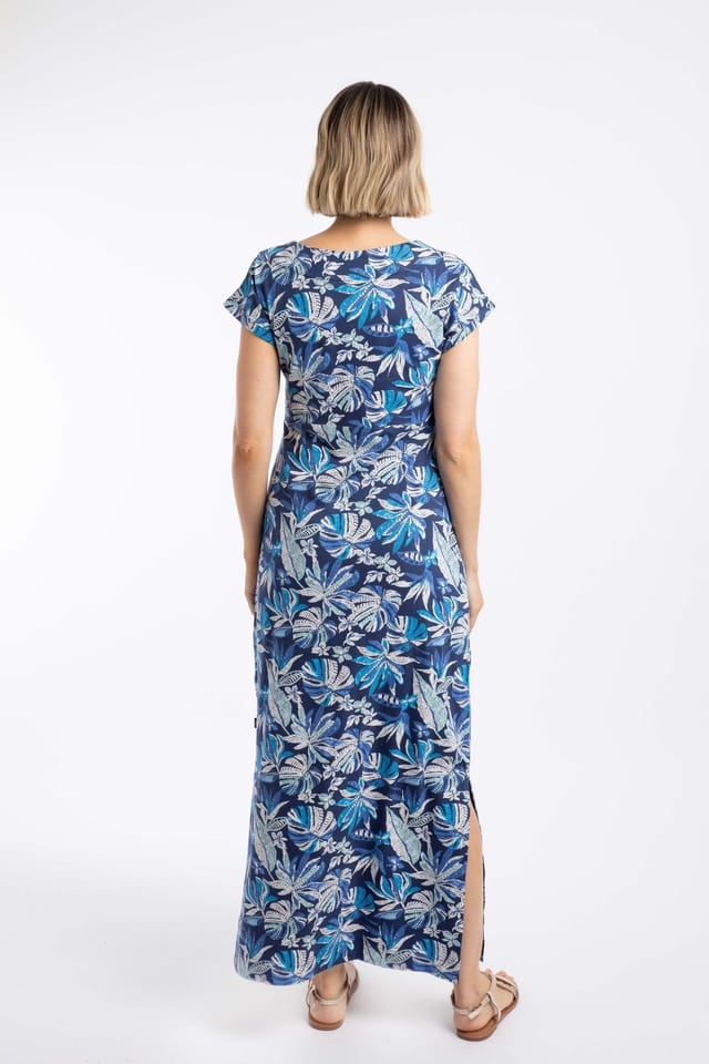 Weird Fish Weird Fish Women's Mirren Printed Maxi Dress in Dark Indigo - 3