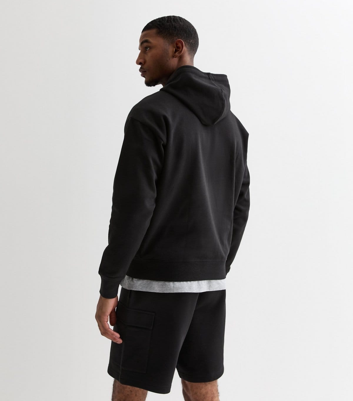 New Look Men's Black Relaxed Fit Jersey Cargo Shorts New Look - 4