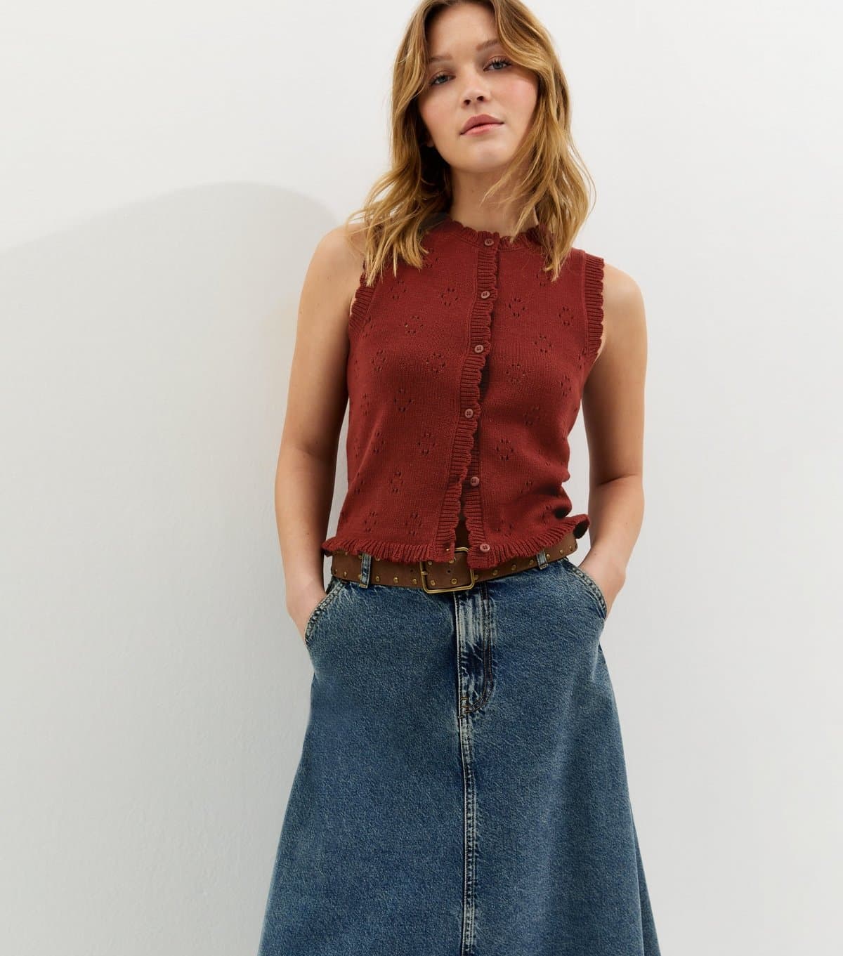 New Look Women's Dark Red Cotton Rich Stitch Detail Scallop Trim Waistcoat New Look