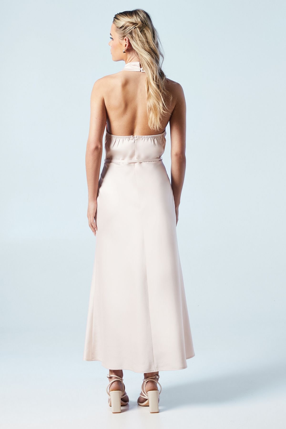 Oasis Oasis Women's Petite Cross Front Halter Neck Bridesmaid Midi Dress in Blush - 3