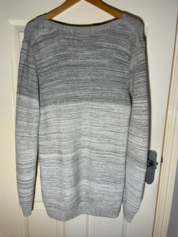 Bershka Bershka Knitted Gradient Cotton Jumper – Men’s Size L