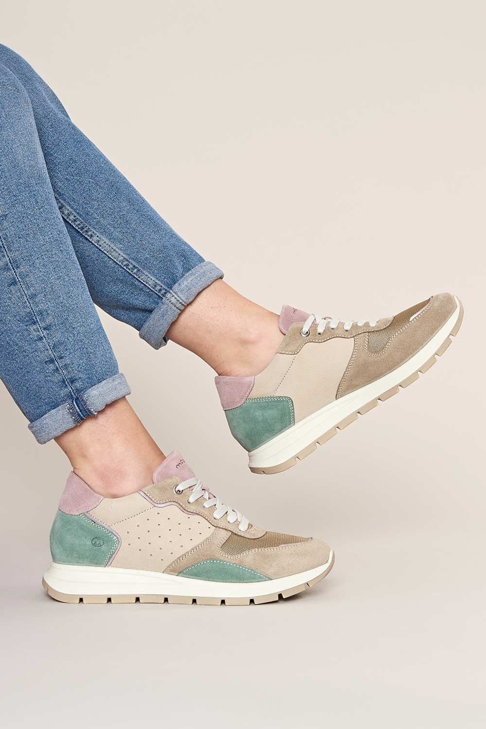 Moshulu Moshulu Women's 'Teresa' Light Sand Suede Trainers