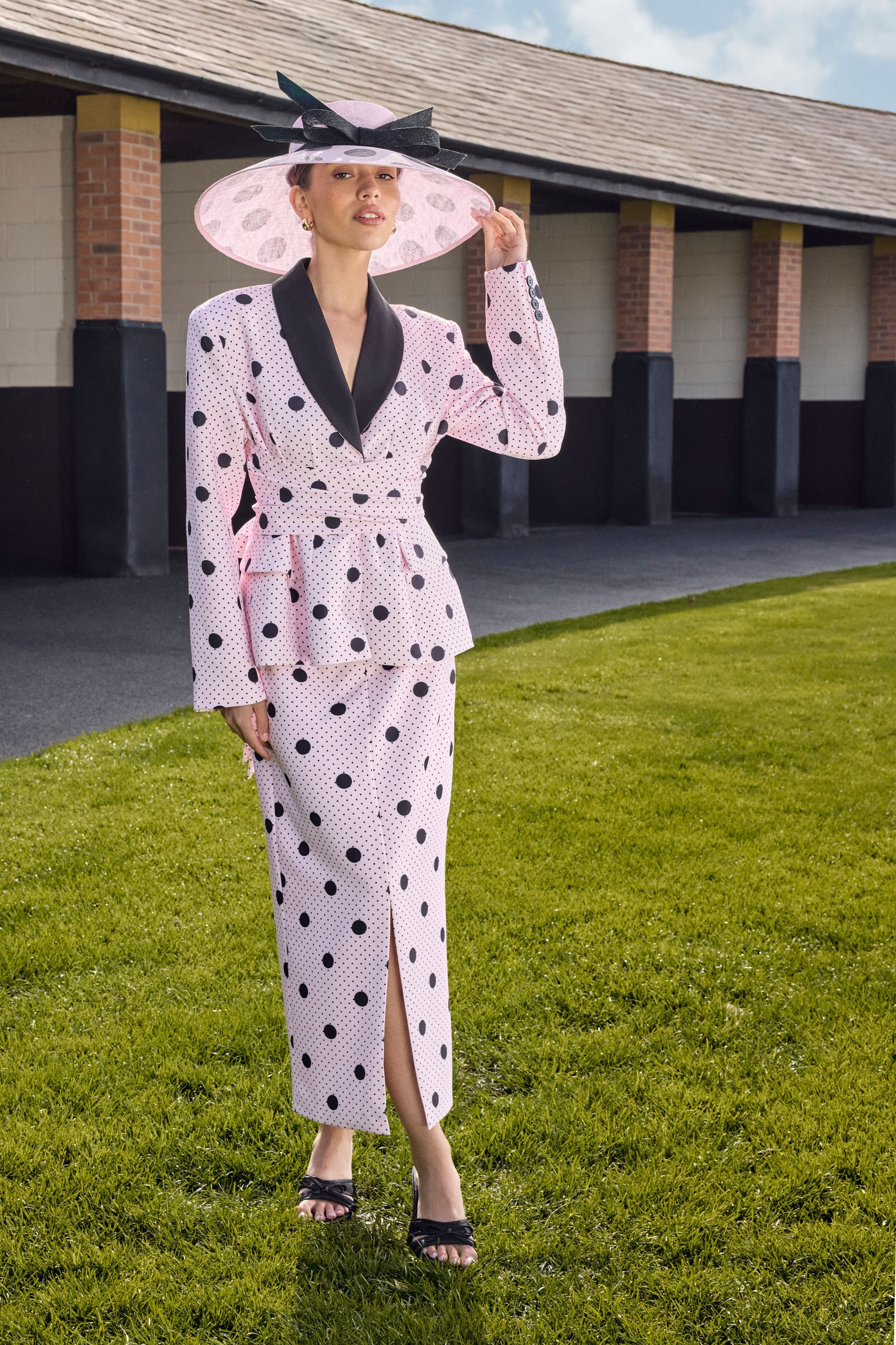 Coast Coast Women's Lisa Tan Printed Contrast Waistband Pencil Skirt in Pink