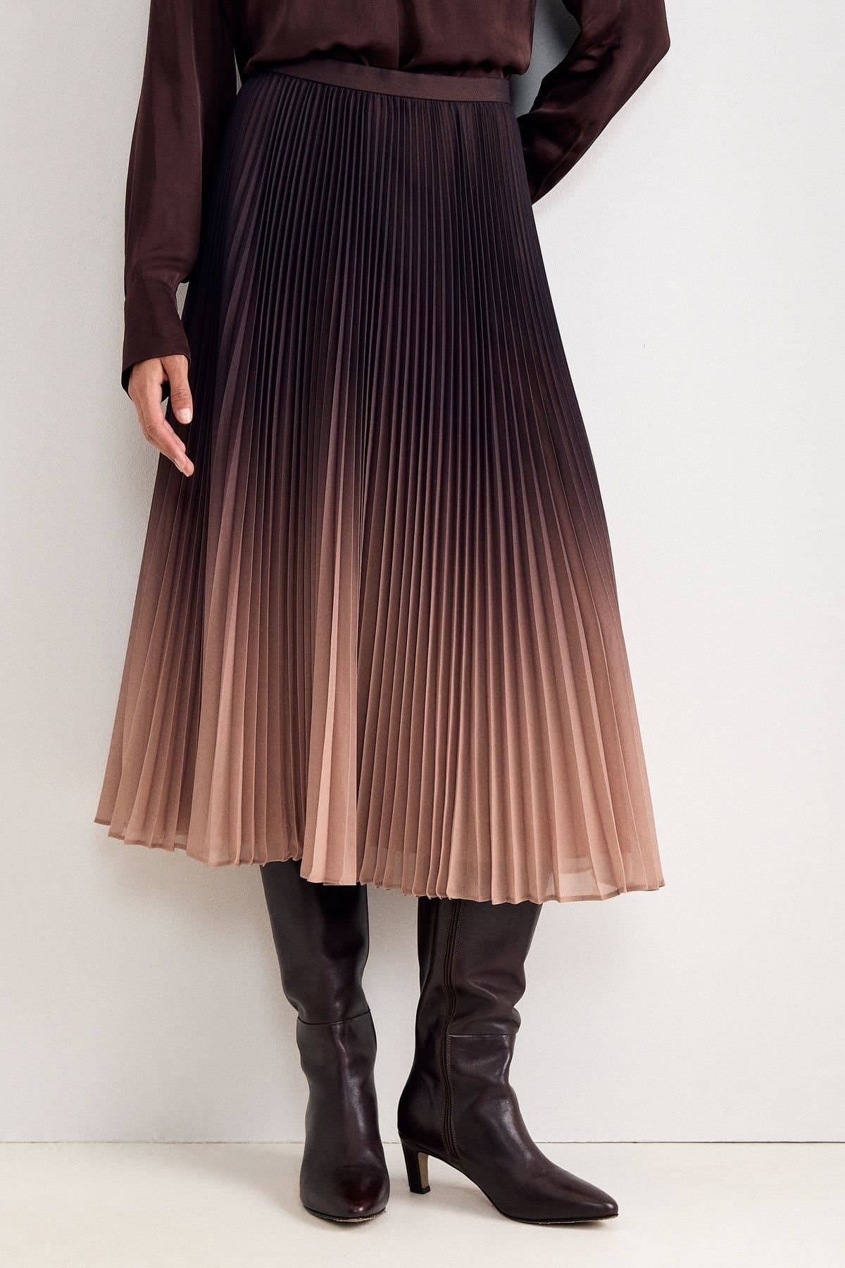 Phase Eight Phase Eight Women's Ombre Pleated Midi Skirt in Dark Brown